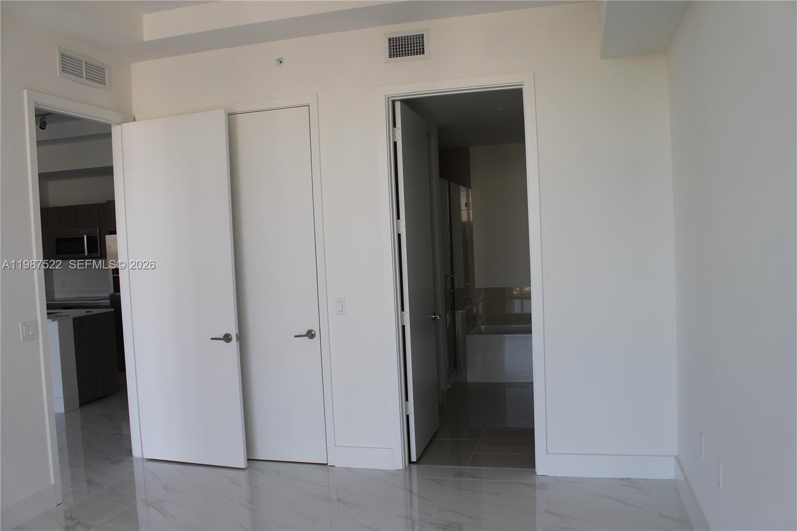 201 Southwest 17th Road, Unit 802 Miami, FL 33129 - Photo 16 of 20