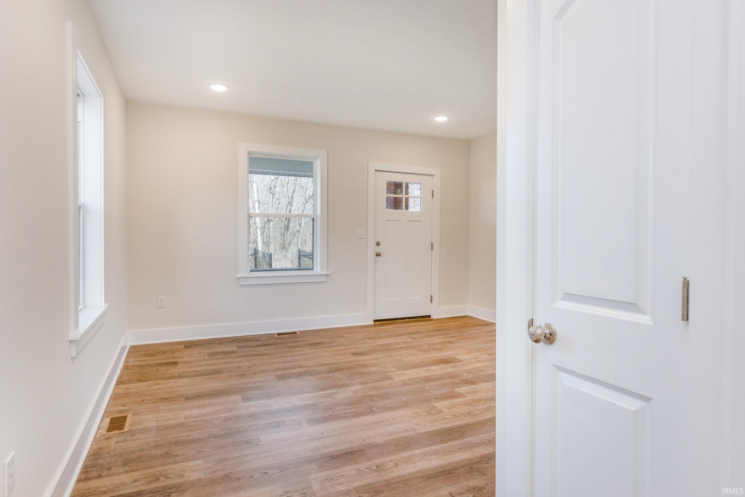 214 16th Street Bedford, IN 47421 - Photo 13 of 33