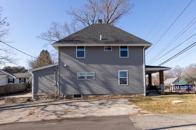 $239,000 | 214 16th Street, Bedford, IN 47421