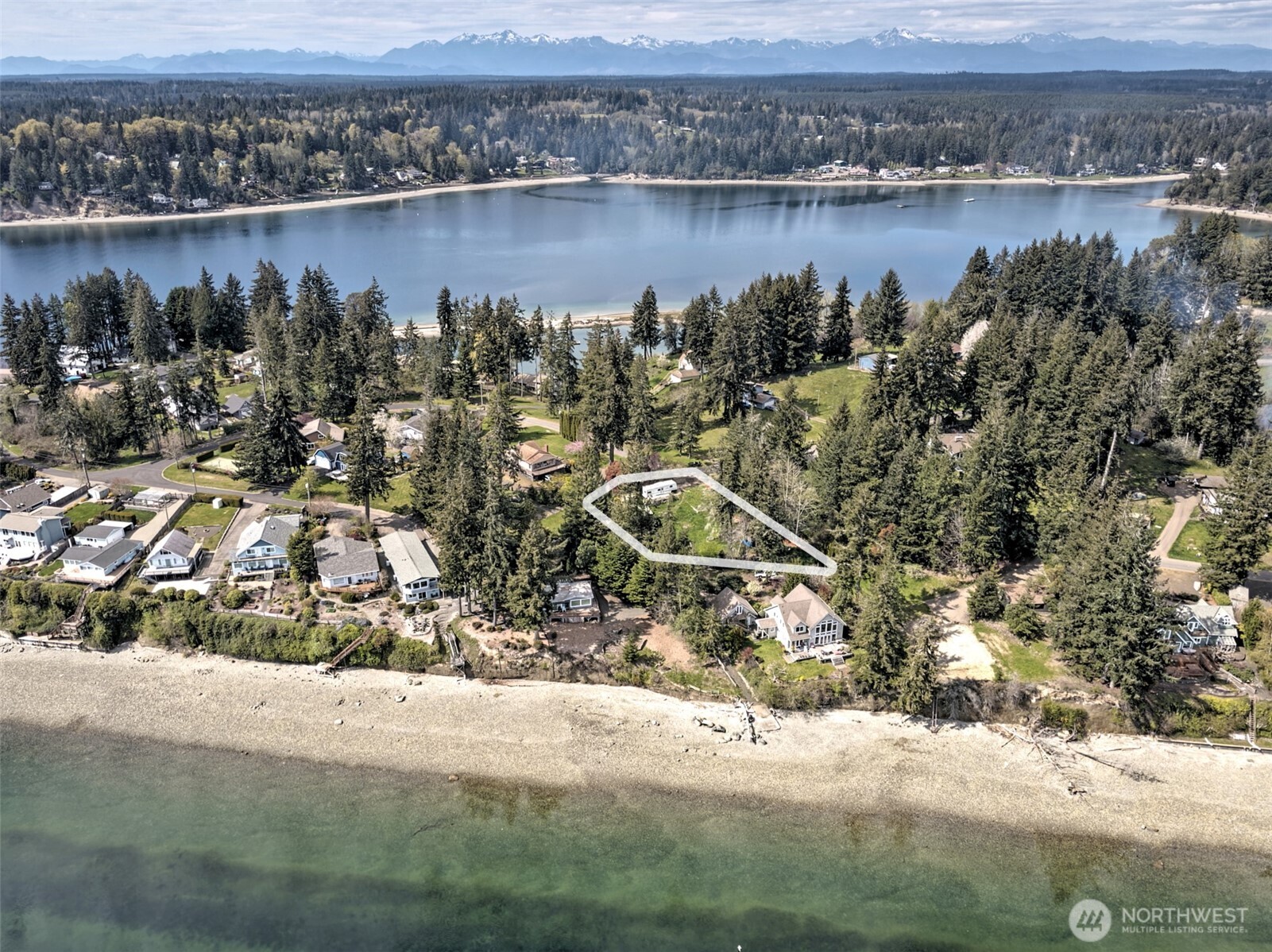 721 East Stretch Island Road South Grapeview, WA 98546 - Photo 11 of 36