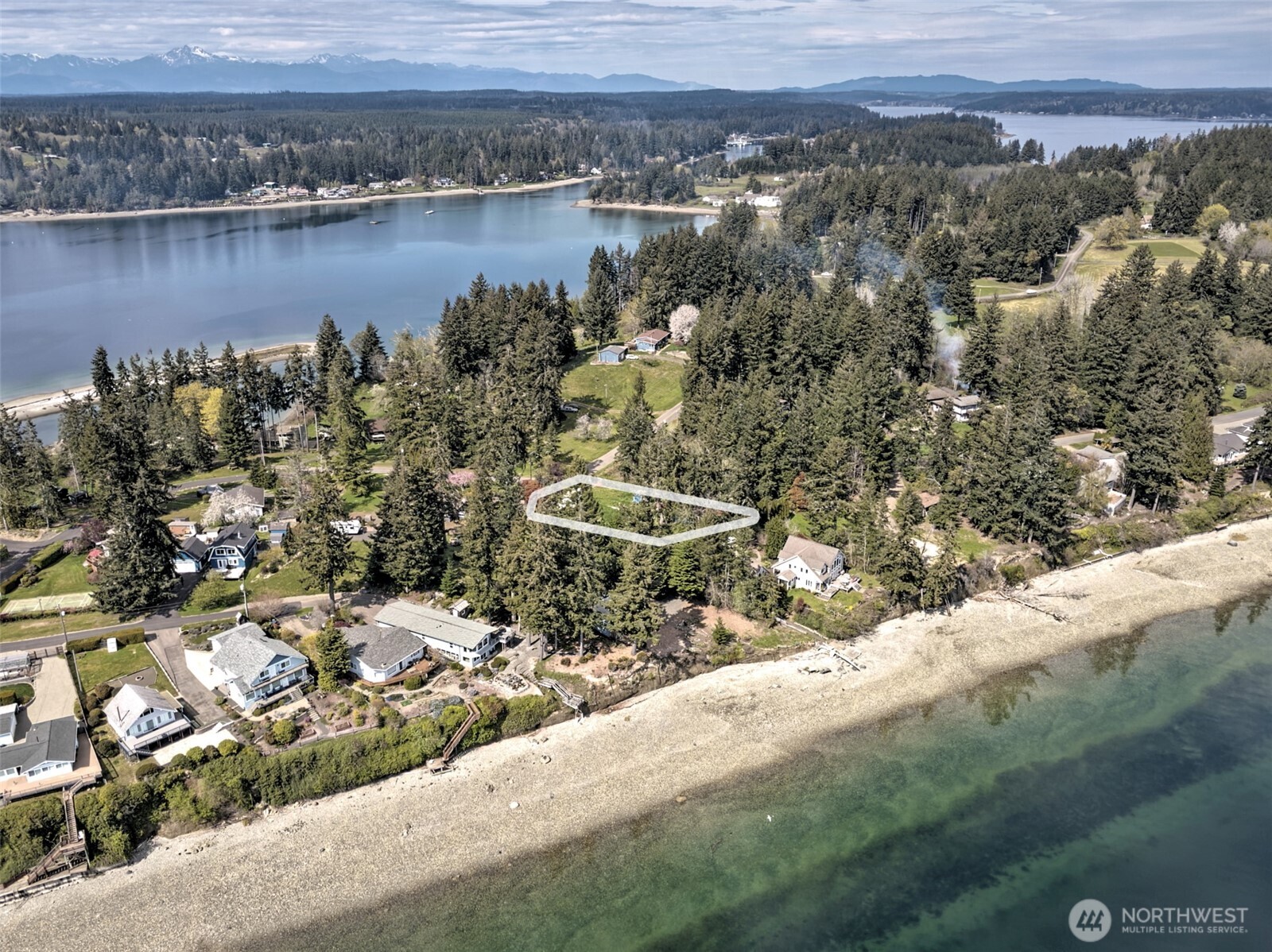721 East Stretch Island Road South Grapeview, WA 98546 - Photo 15 of 36