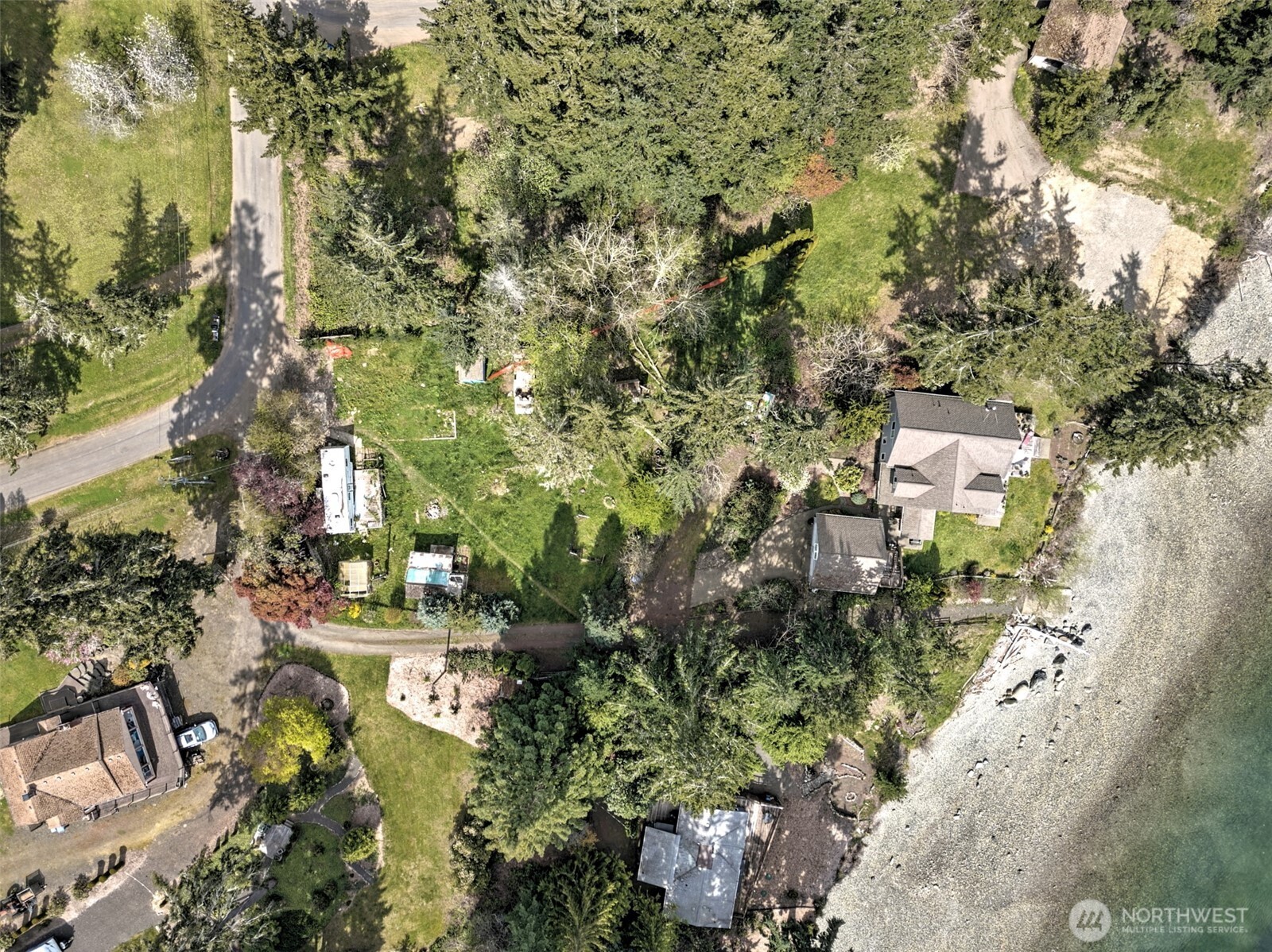 721 East Stretch Island Road South Grapeview, WA 98546 - Photo 8 of 36