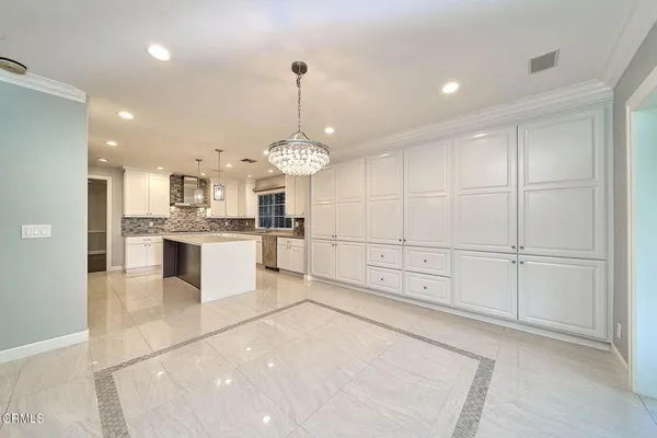 $18,000 | 4330 Bel Air Drive, La Canada Flintridge, CA 91011