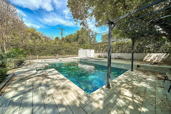 $18,000 | 4330 Bel Air Drive, La Canada Flintridge, CA 91011