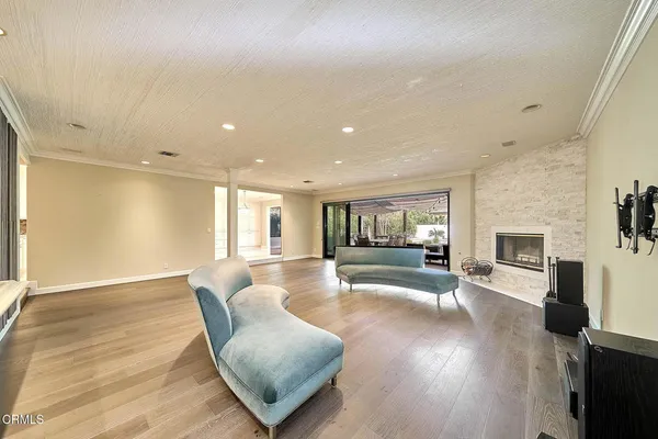 $18,000 | 4330 Bel Air Drive, La Canada Flintridge, CA 91011