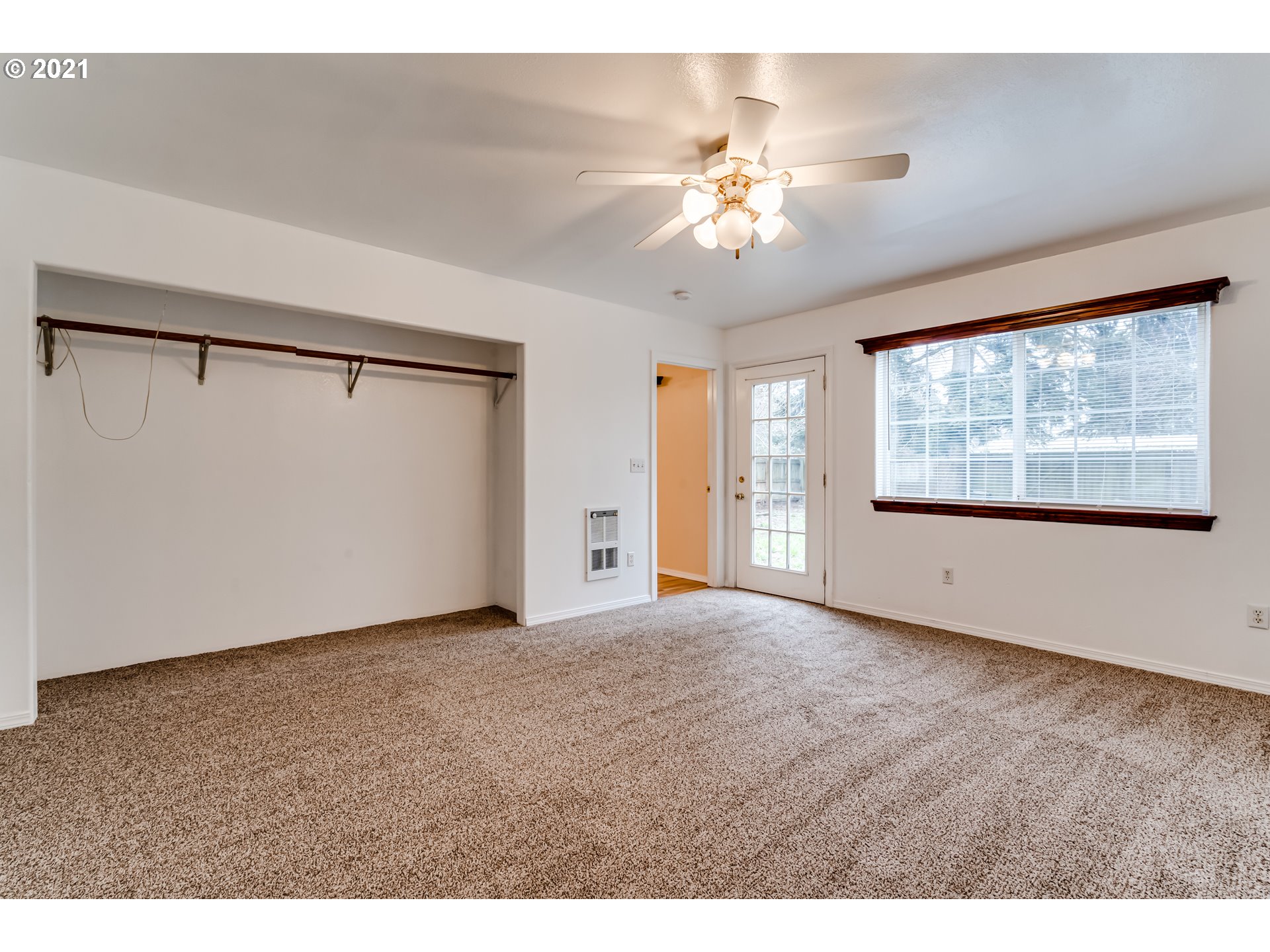 332 West Centennial Boulevard Springfield, OR 97477 - Photo 12 of 22 Gallery Image 12