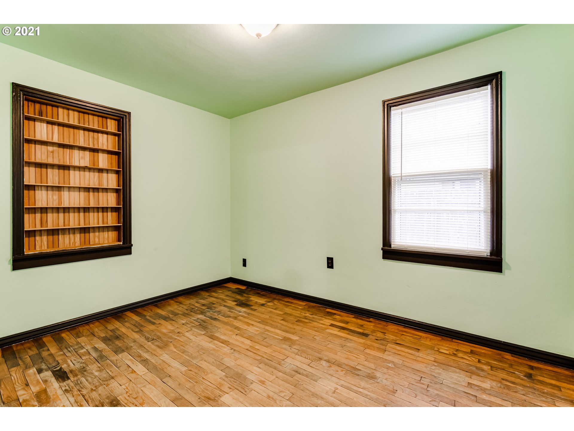332 West Centennial Boulevard Springfield, OR 97477 - Photo 17 of 22 Gallery Image 17