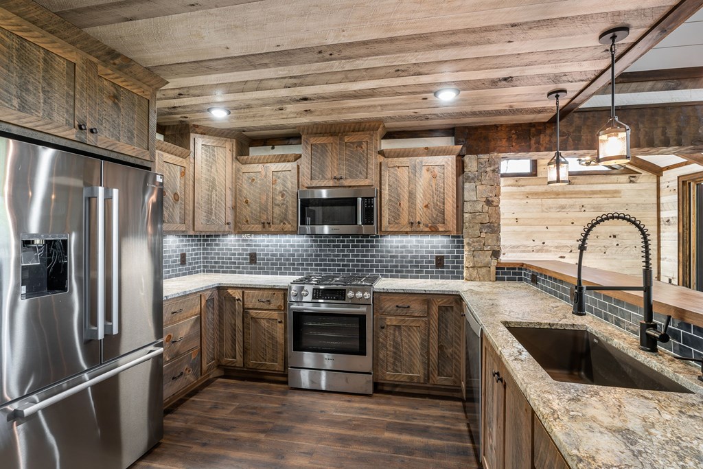 7590-ab Mobile Road Blue Ridge, GA 30513 - Photo 23 of 75