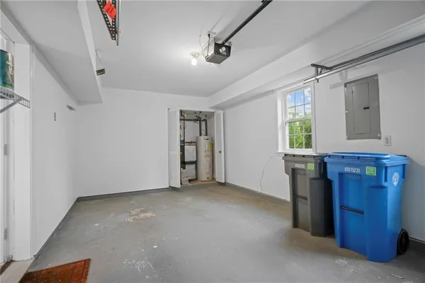 $3,600 | 510 Corey Lane, Middletown, RI 02842