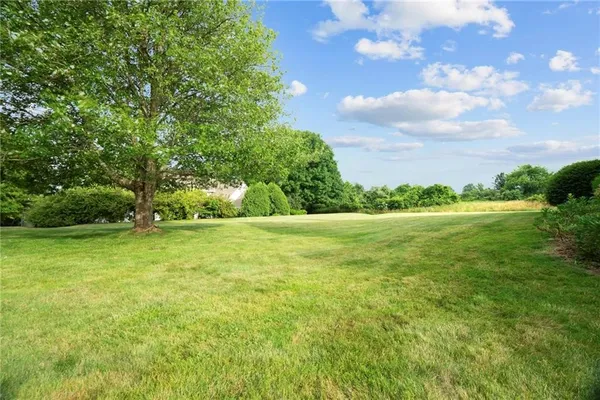 $3,600 | 510 Corey Lane, Middletown, RI 02842
