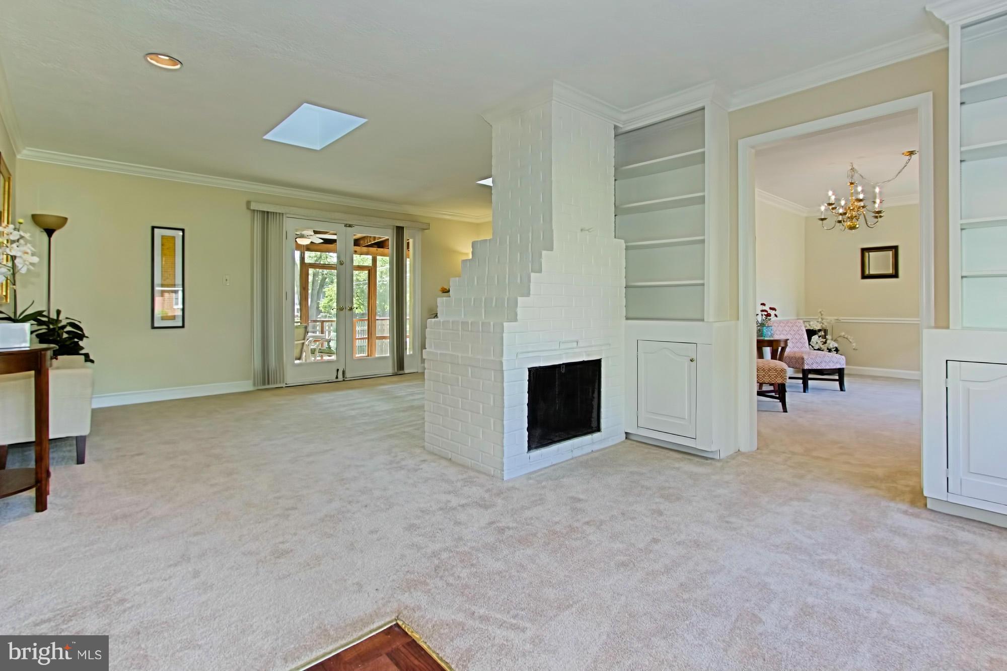 5210 Garner Street Springfield, VA 22151 - Photo 1 of 30 Living Room