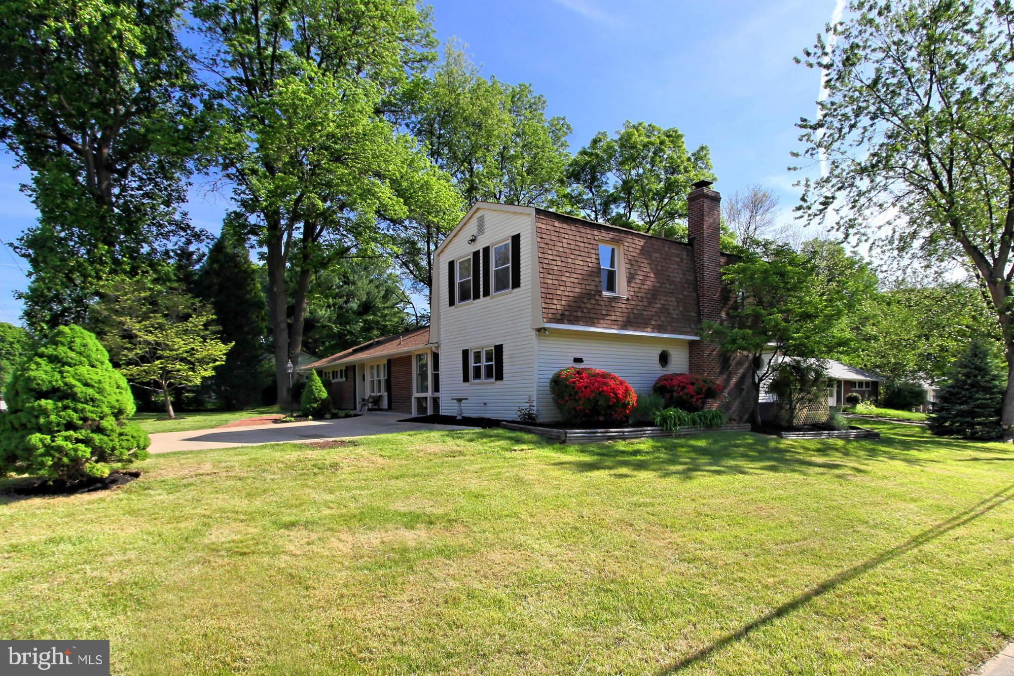 5210 Garner Street Springfield, VA 22151 - Photo 2 of 30 Exterior (General)