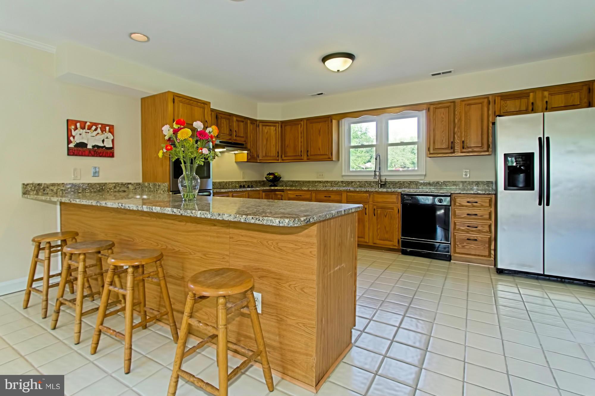 5210 Garner Street Springfield, VA 22151 - Photo 11 of 30 Kitchen