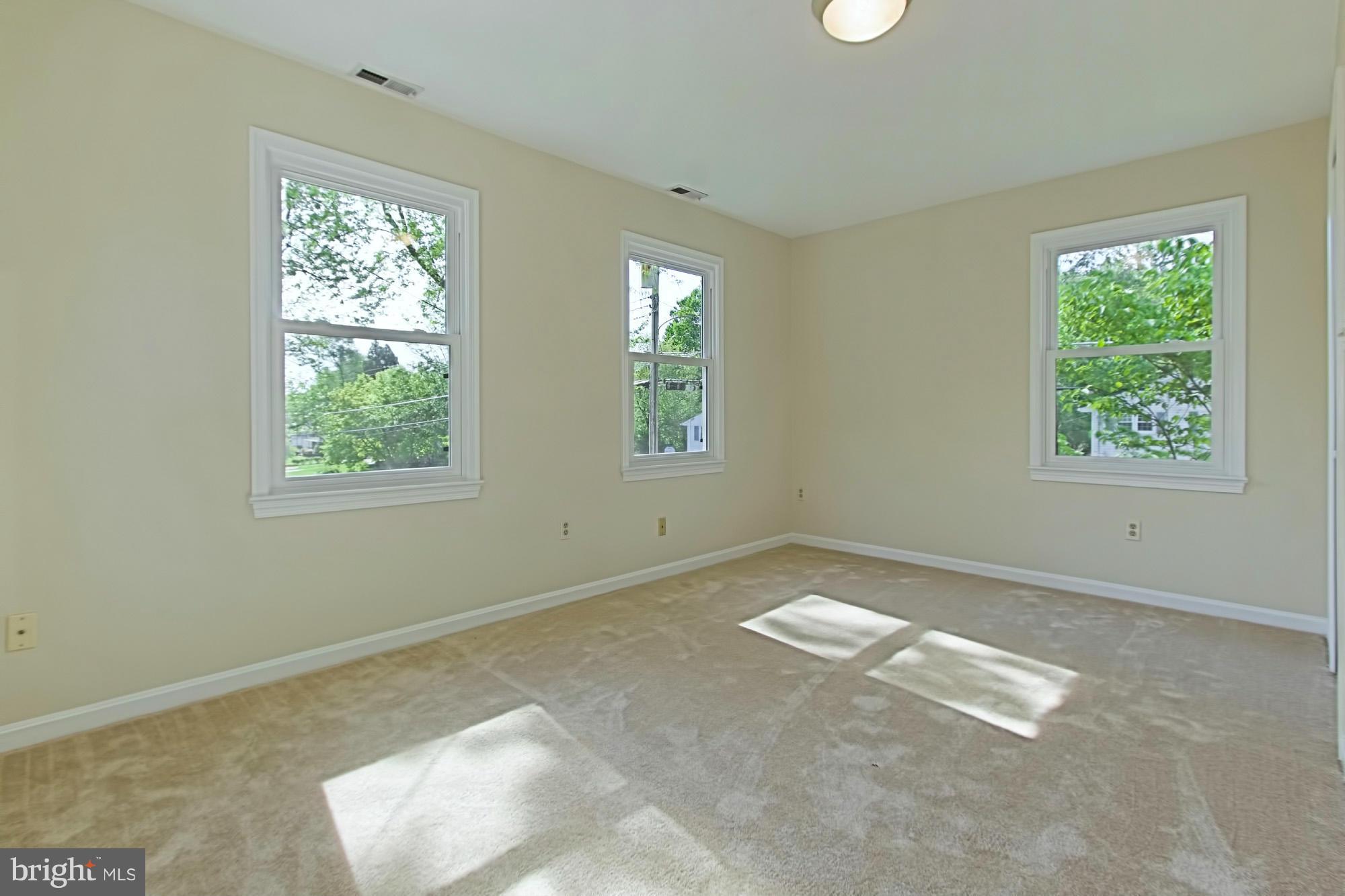 5210 Garner Street Springfield, VA 22151 - Photo 24 of 30 Bedroom #3 upper level