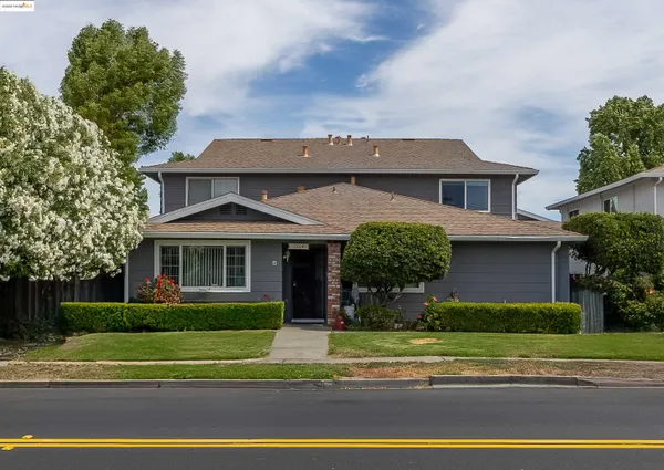 $315,000 | 1064 Mohr Lane, Unit C, Concord, CA 94518