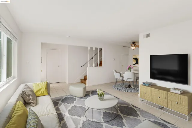 $315,000 | 1064 Mohr Lane, Unit C, Concord, CA 94518