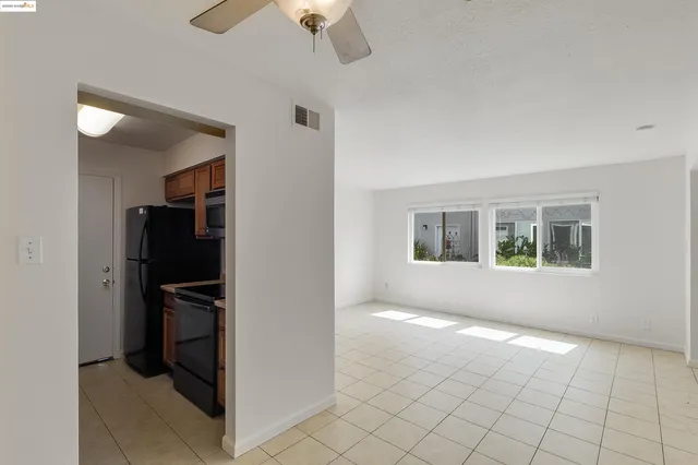 $315,000 | 1064 Mohr Lane, Unit C, Concord, CA 94518