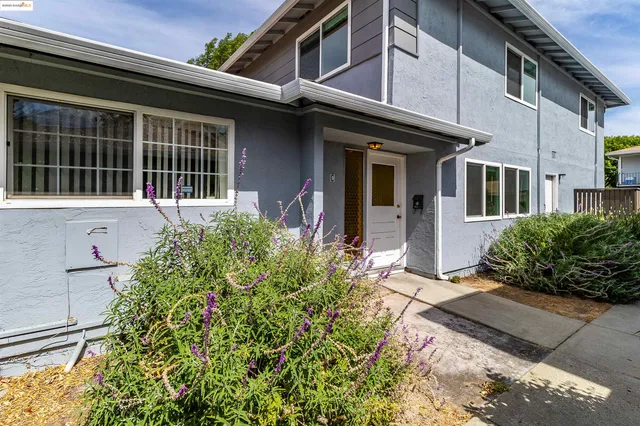 $315,000 | 1064 Mohr Lane, Unit C, Concord, CA 94518