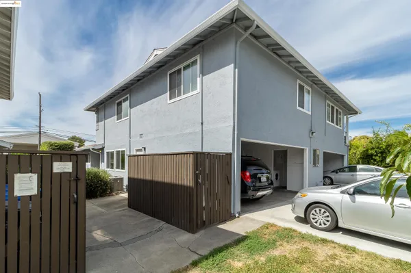 $315,000 | 1064 Mohr Lane, Unit C, Concord, CA 94518