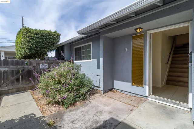 $315,000 | 1064 Mohr Lane, Unit C, Concord, CA 94518