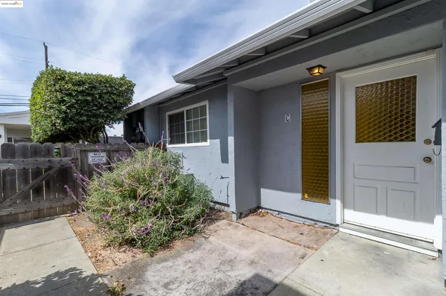$315,000 | 1064 Mohr Lane, Unit C, Concord, CA 94518