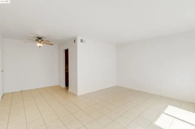 $315,000 | 1064 Mohr Lane, Unit C, Concord, CA 94518