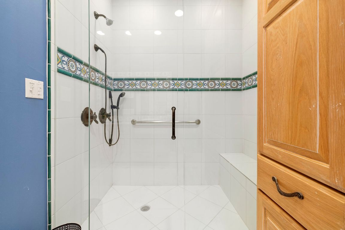 315 Flying R Ranch Road Spring Branch, TX 78070 - Photo 15 of 39 Bathroom featuring a stall shower