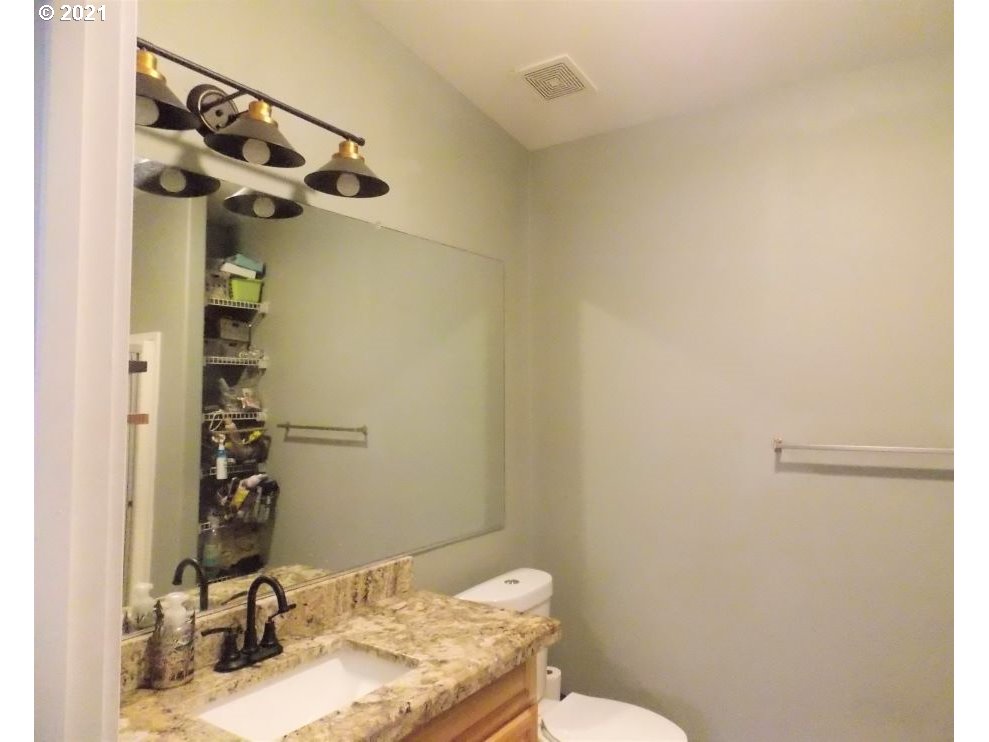 207 Maple Street Myrtle Point, OR 97458 - Photo 11 of 14 Gallery Image 11