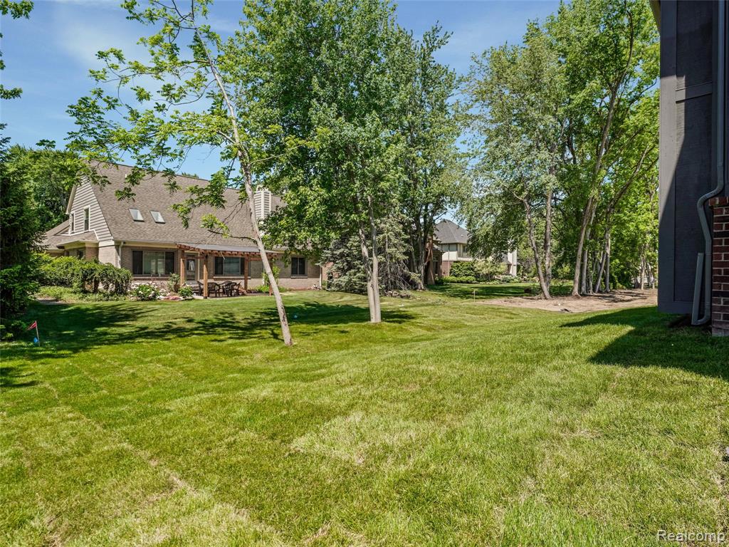 3941 Capstan Court Troy, MI 48083 - Photo 30 of 32