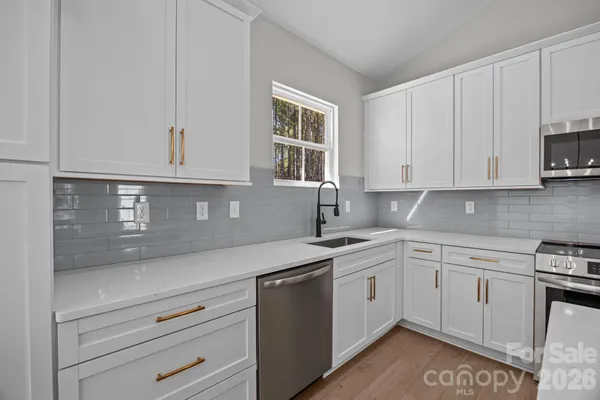 $469,000 | 2287 Lee Lawing Road, Lincolnton, NC 28092