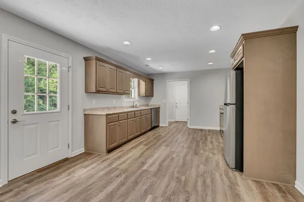 $340,000 | 1517 Paynes Church Road, Winchester, TN 37398