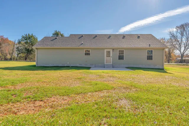 $350,000 | 517 Paynes Church Road, Winchester, TN 37398