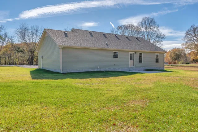 $350,000 | 517 Paynes Church Road, Winchester, TN 37398