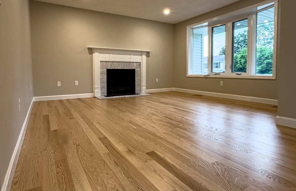 25 Diane Road Peabody, MA 01960 - Photo 6 of 42 Gallery Image 6