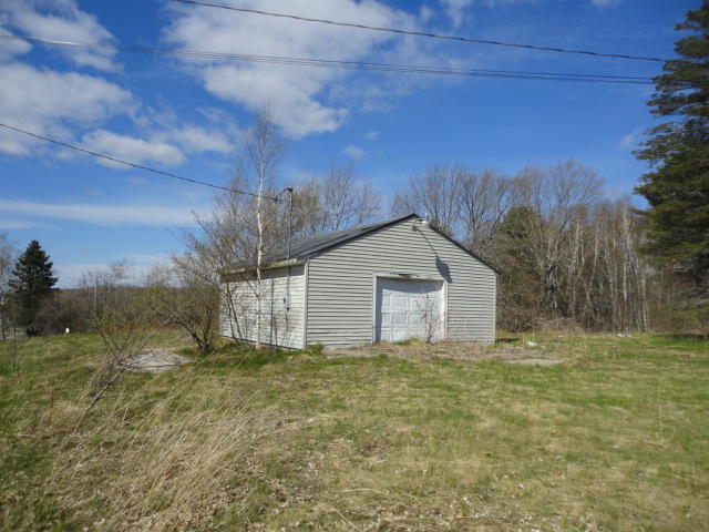213 Parmenter Road Palermo, ME 04354 - Photo 2 of 26 2