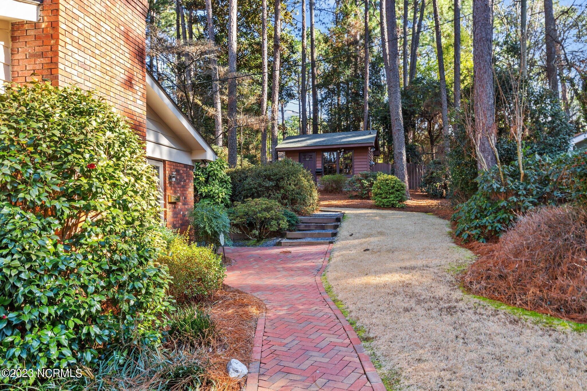1015 Inverness Road Southern Pines, NC 28387 - Photo 43 of 53 Rt Side Yard 1