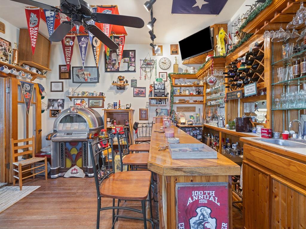 111 Munns Powell, TX 75153 - Photo 21 of 39 a view of a chairs and table in a patio