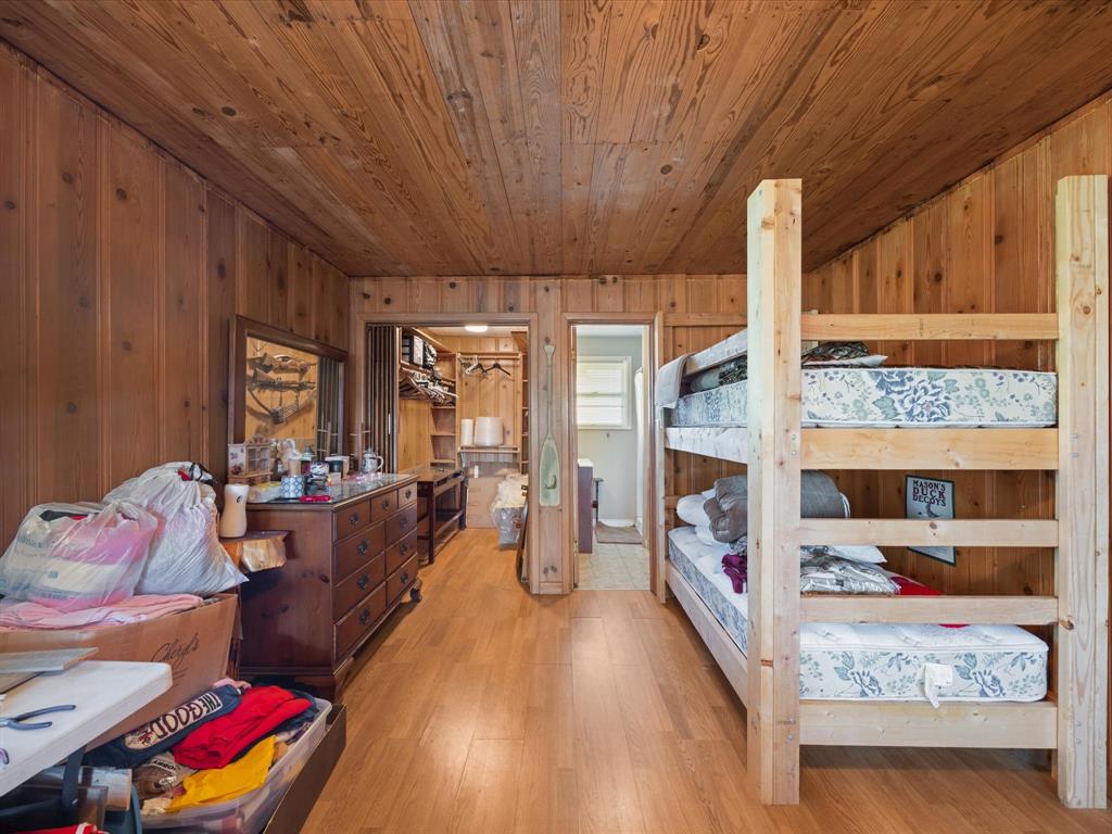 111 Munns Powell, TX 75153 - Photo 32 of 39 a living room with furniture