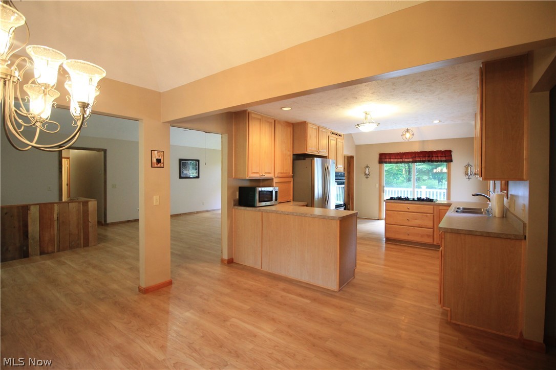 11269 Bloom Road Garrettsville, OH 44231 - Photo 5 of 26