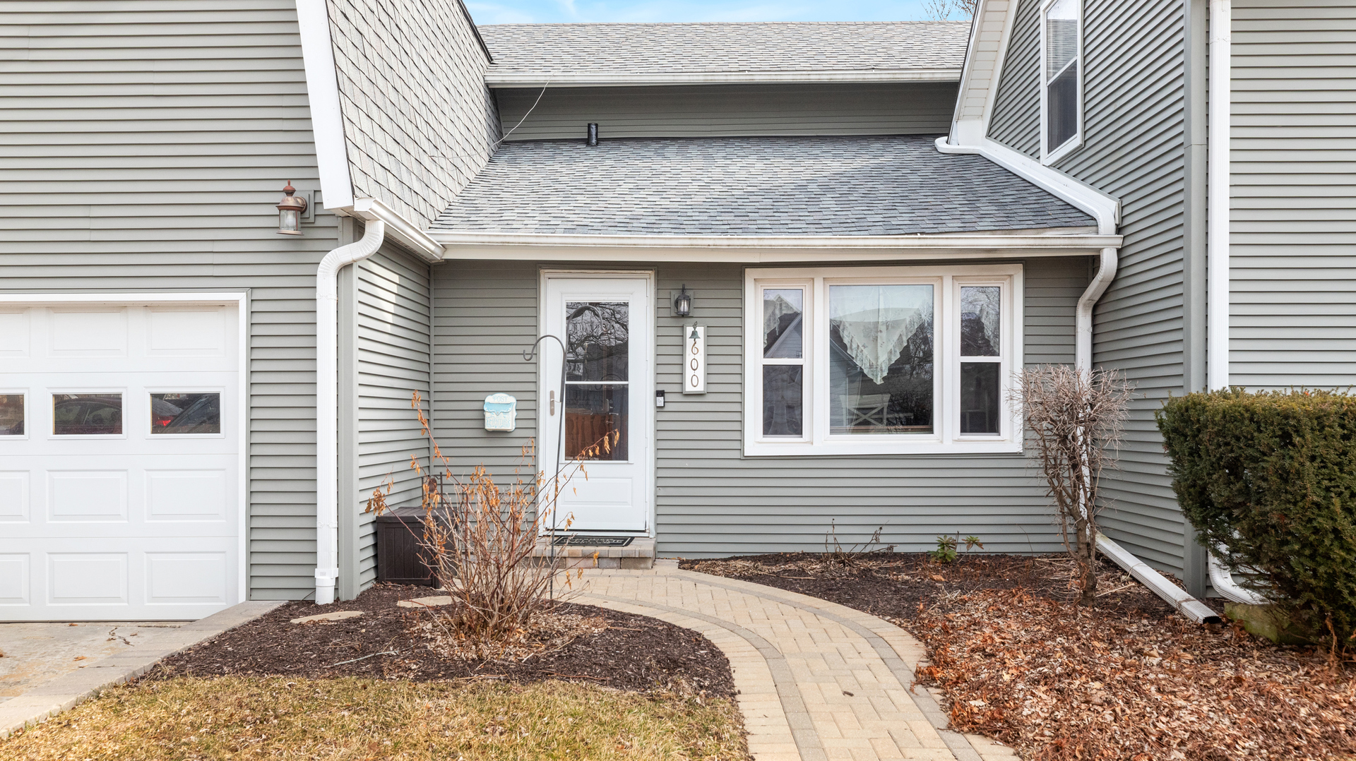 600 Dewey Street Harvard, IL 60033 - Photo 2 of 51