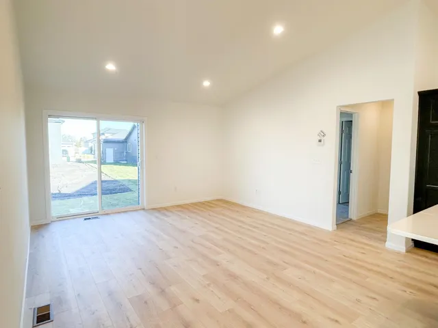 $395,860 | 6732 Meadow View Drive South, Fargo, ND 58104