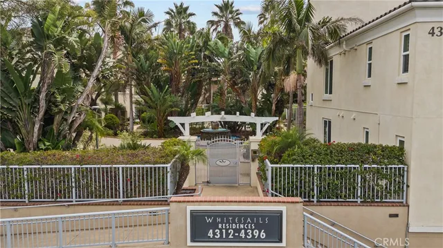 a view of building with an outdoor space