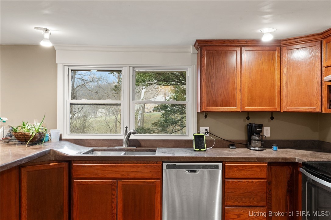 431 Mill Road English, IN 47118 - Photo 5 of 31