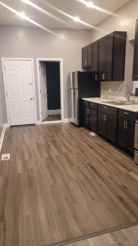 $2,600 | 1845 North Mozart Street, Unit 1, Chicago, IL 60647