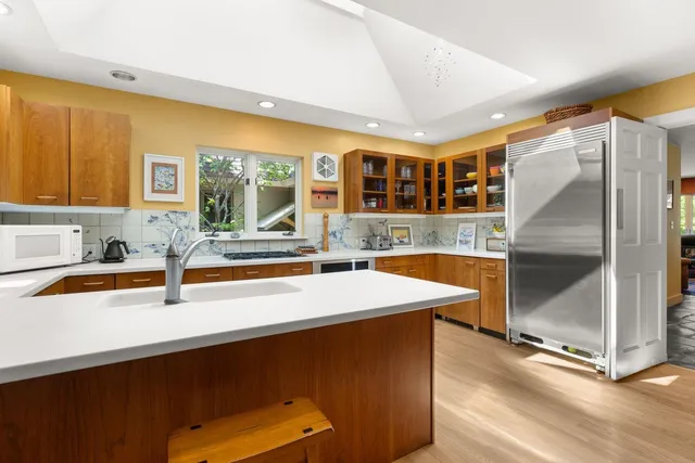 $995,000 | 27 Lee Farm Road, Hancock, NH 03449