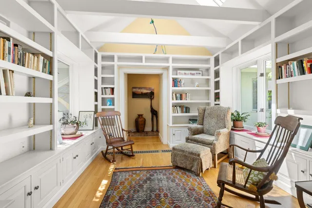 $995,000 | 27 Lee Farm Road, Hancock, NH 03449