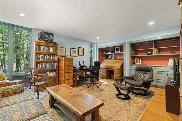 $995,000 | 27 Lee Farm Road, Hancock, NH 03449