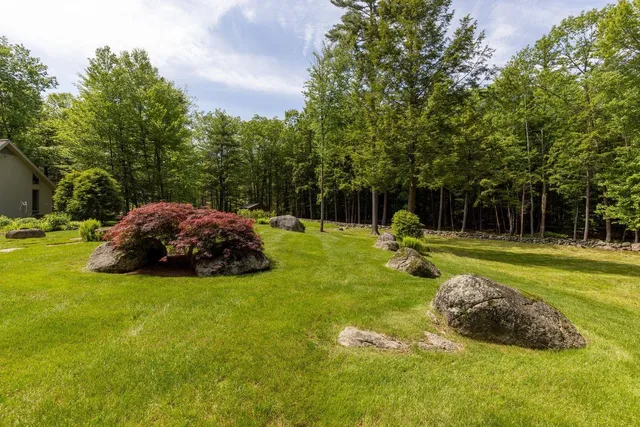 $995,000 | 27 Lee Farm Road, Hancock, NH 03449