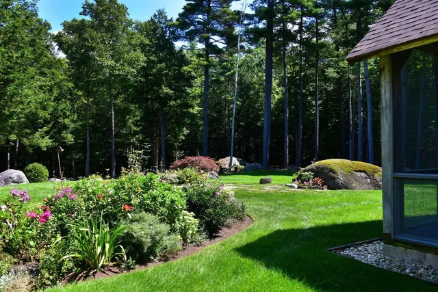 $995,000 | 27 Lee Farm Road, Hancock, NH 03449