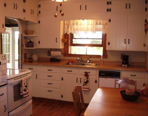 136 Irish Ridge Road Stoneboro, PA 16153 - Photo 3 of 18 Kitchen.